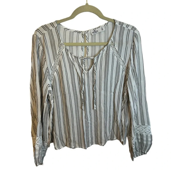 HOLLISTER STRIPED SUMMER BLOUSE - Picture 1 of 4